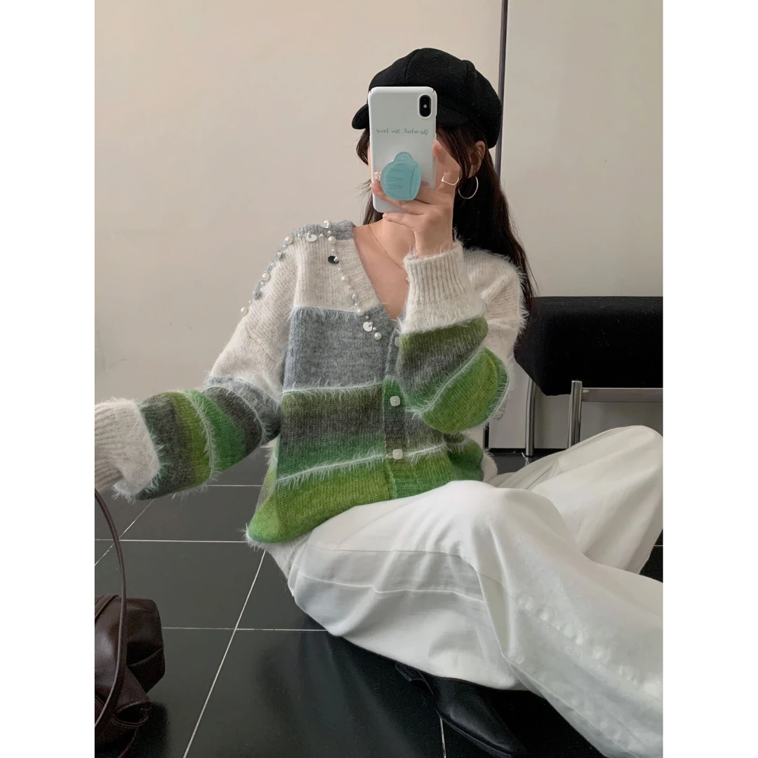 25906条纹v领宽松外穿毛衣女慵懒风高级感秋冬设计感上衣