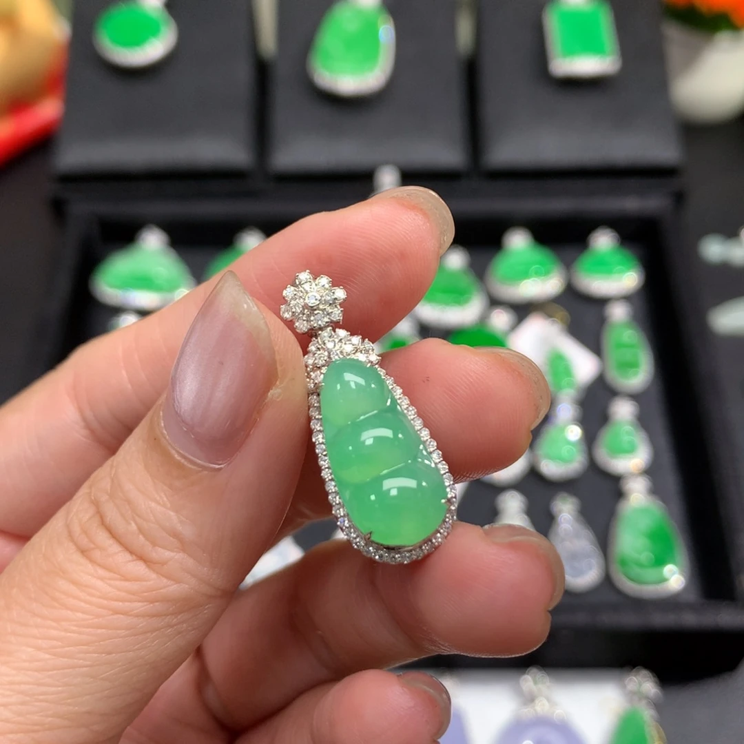 翡翠18K金镶嵌吊坠(不含链)