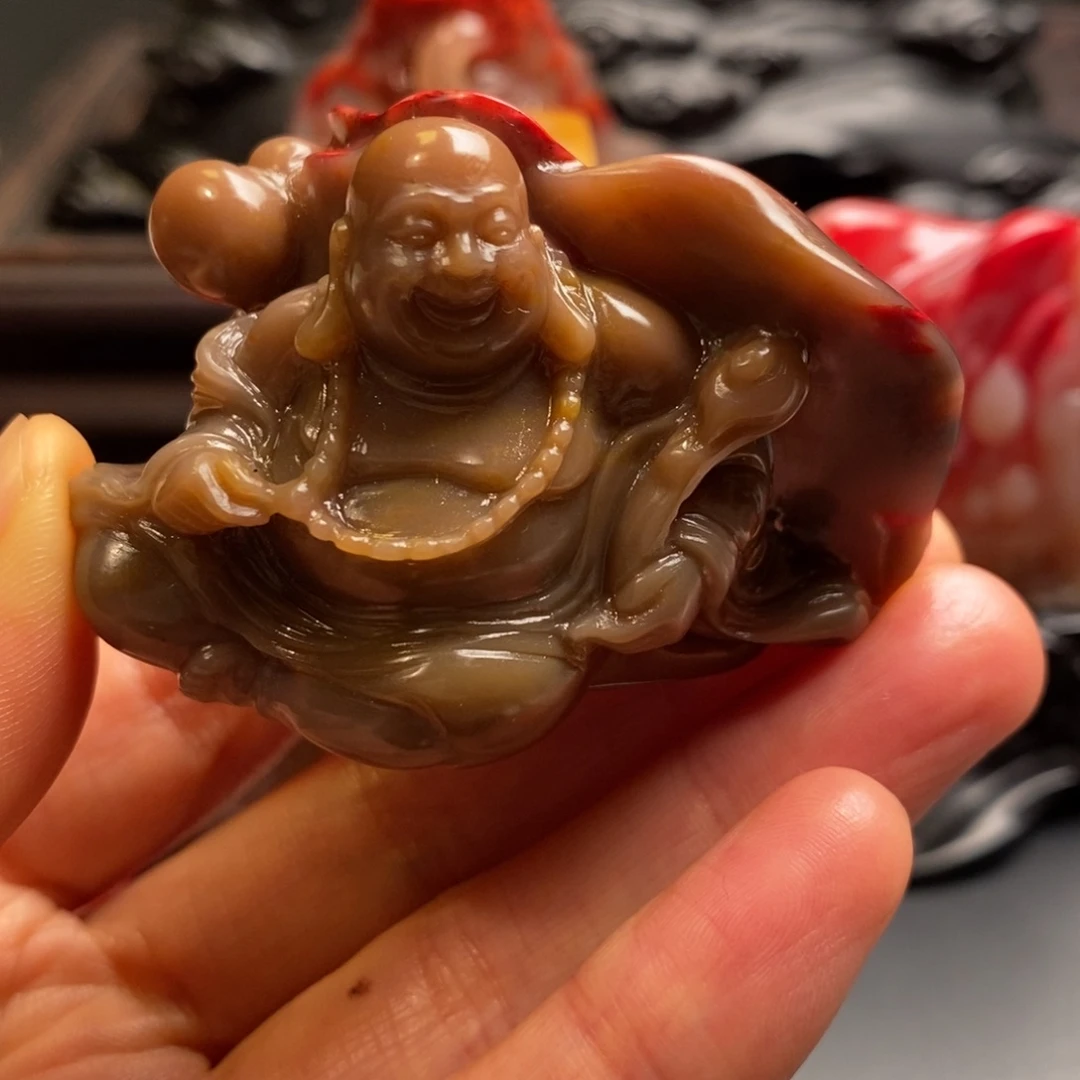 大***狐昌化鸡血石手玩件