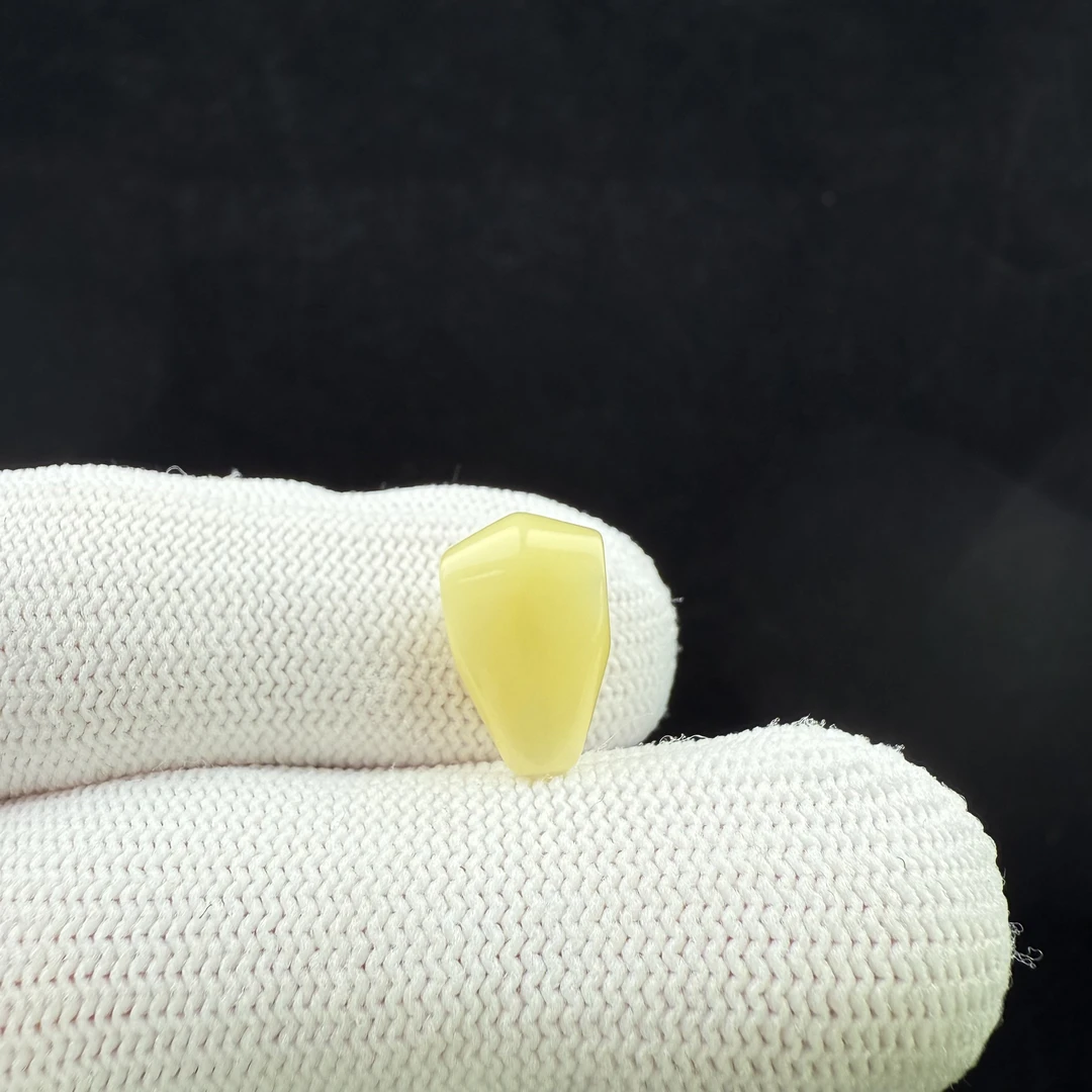 Z6295天然原矿蜜蜡 三通 9*14mm支持复检假一罚十