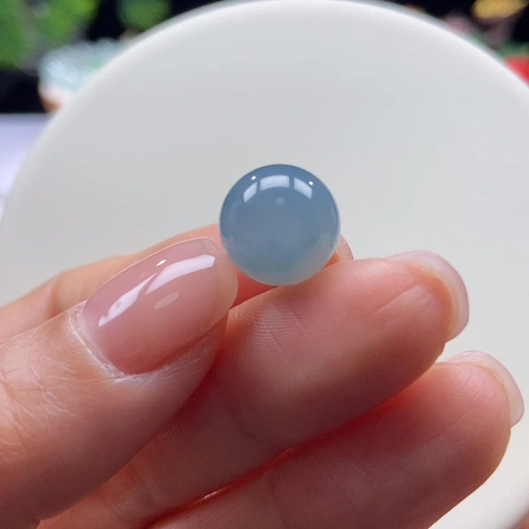翡翠颈饰未镶嵌海水蓝圆珠12.4mm