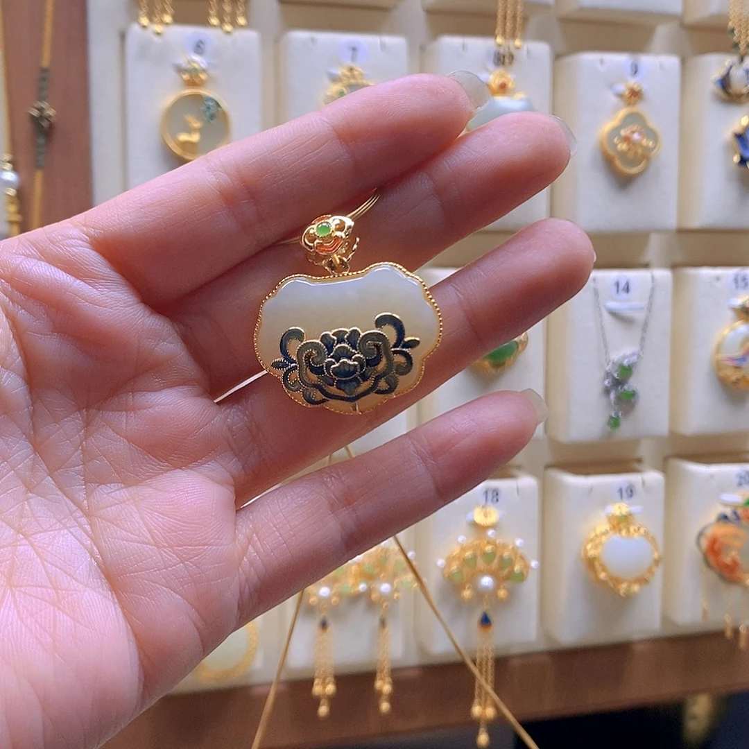 和田玉银S925镶嵌颈饰