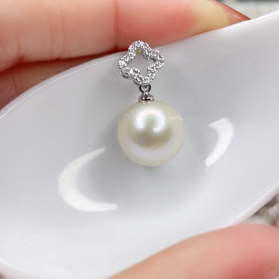 淡水珍珠吊坠(赠链)未镶嵌