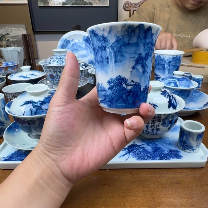 杯子山水画是山水山水