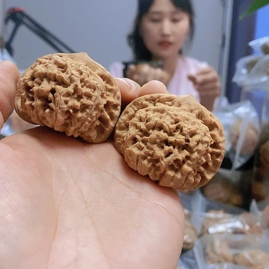 【闪购商品】把件文玩核桃47官帽红皮
