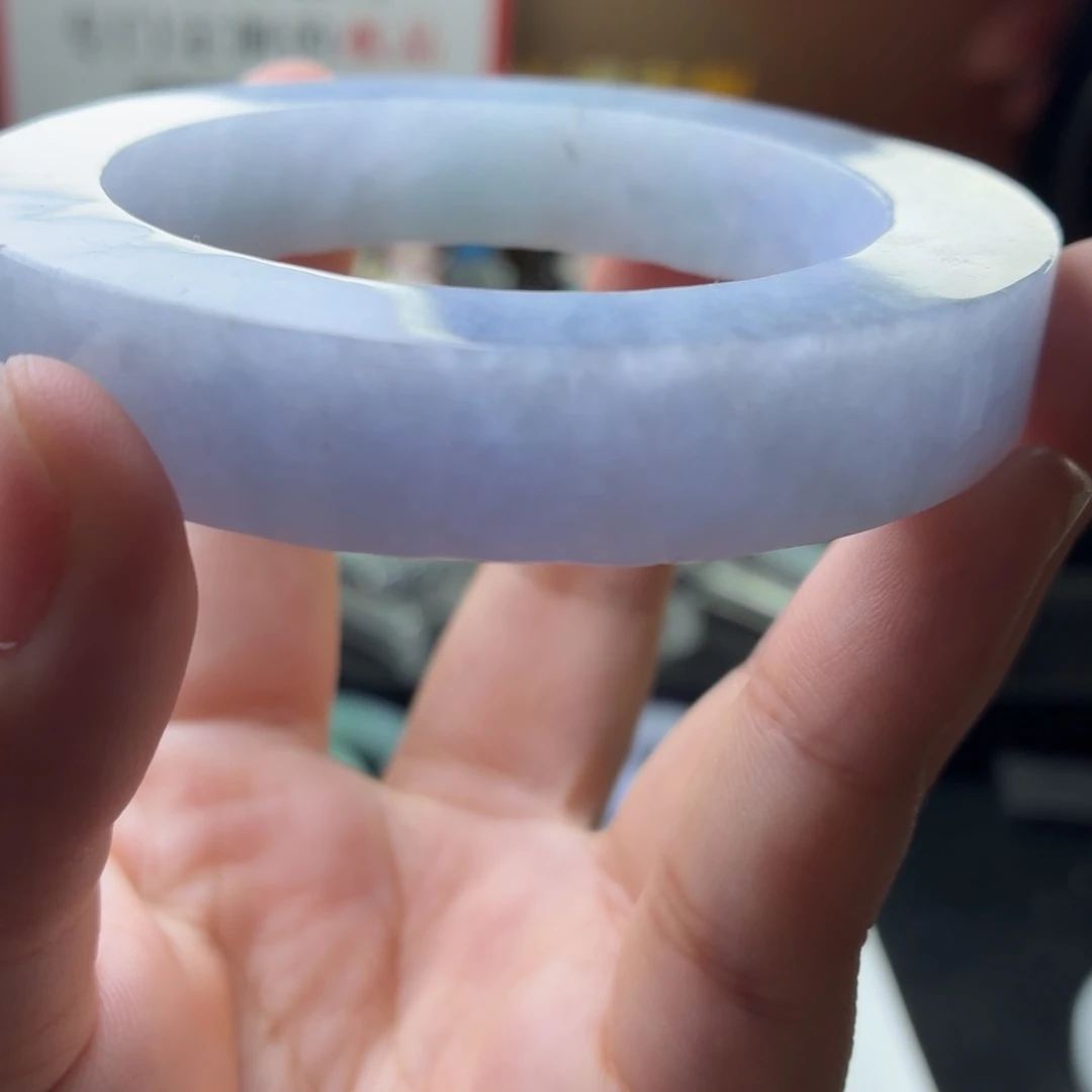 定制翡翠未镶嵌翡翠手镯多样性发一