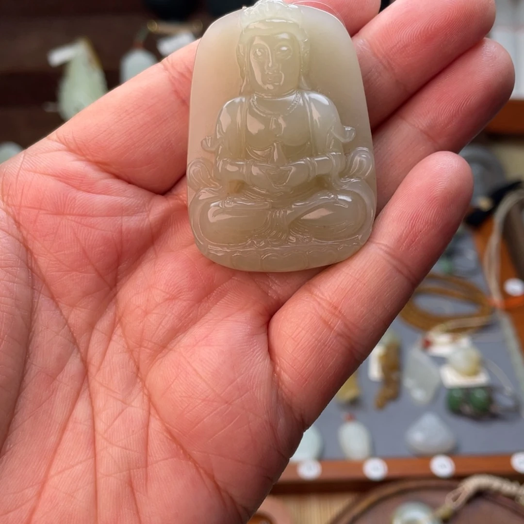 颈饰未镶嵌和田玉