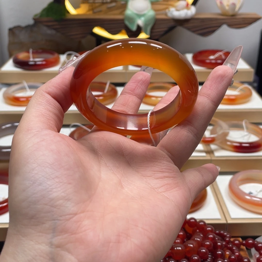 玛瑙/玉髓未镶嵌手镯