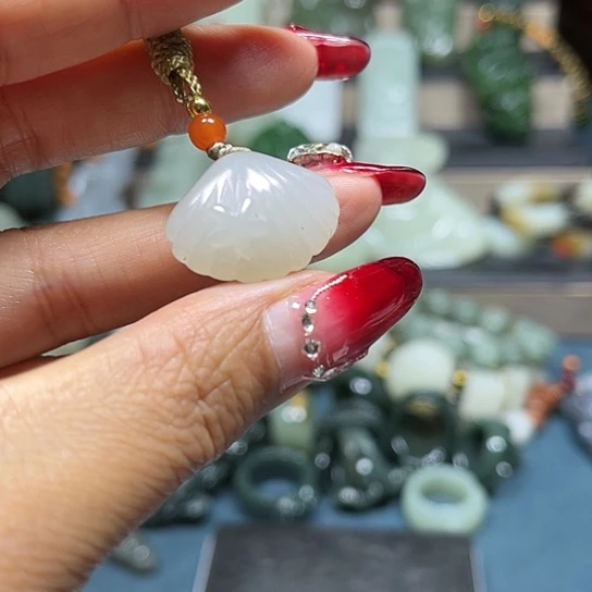 和田玉挂件未镶嵌