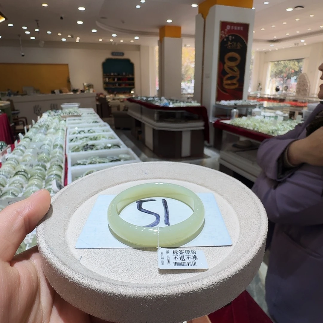 和田玉未镶嵌手镯52