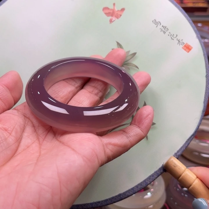 笑***呵手镯玛瑙/玉髓未镶嵌