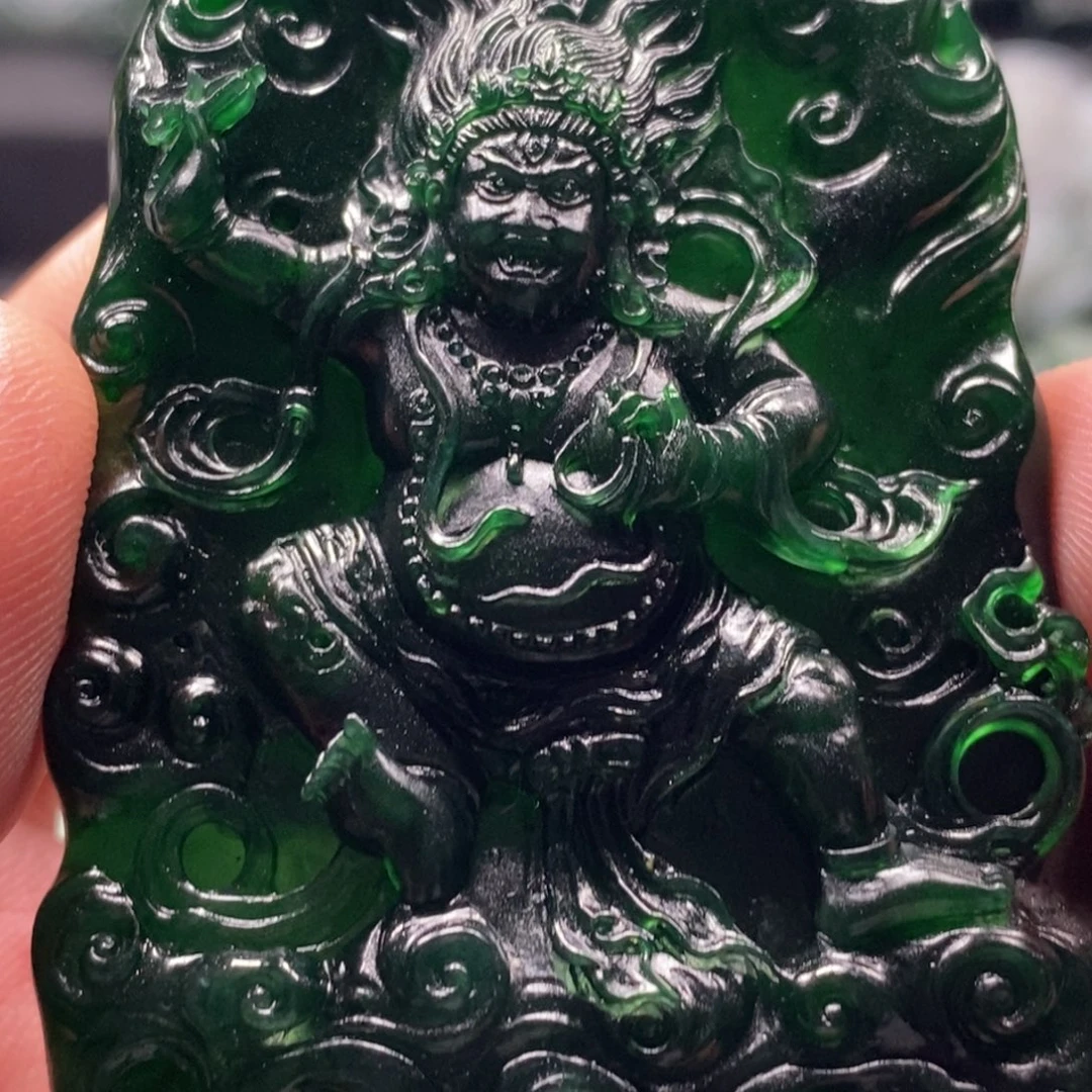 定制翡翠未镶嵌天然翡翠A货大黑天不动