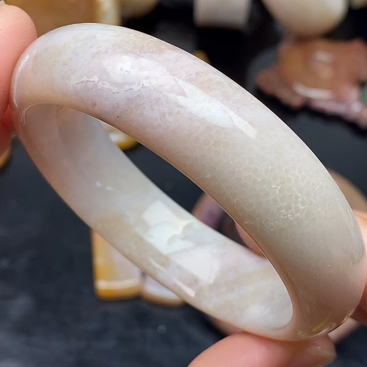 硅化玉未镶嵌颈饰58