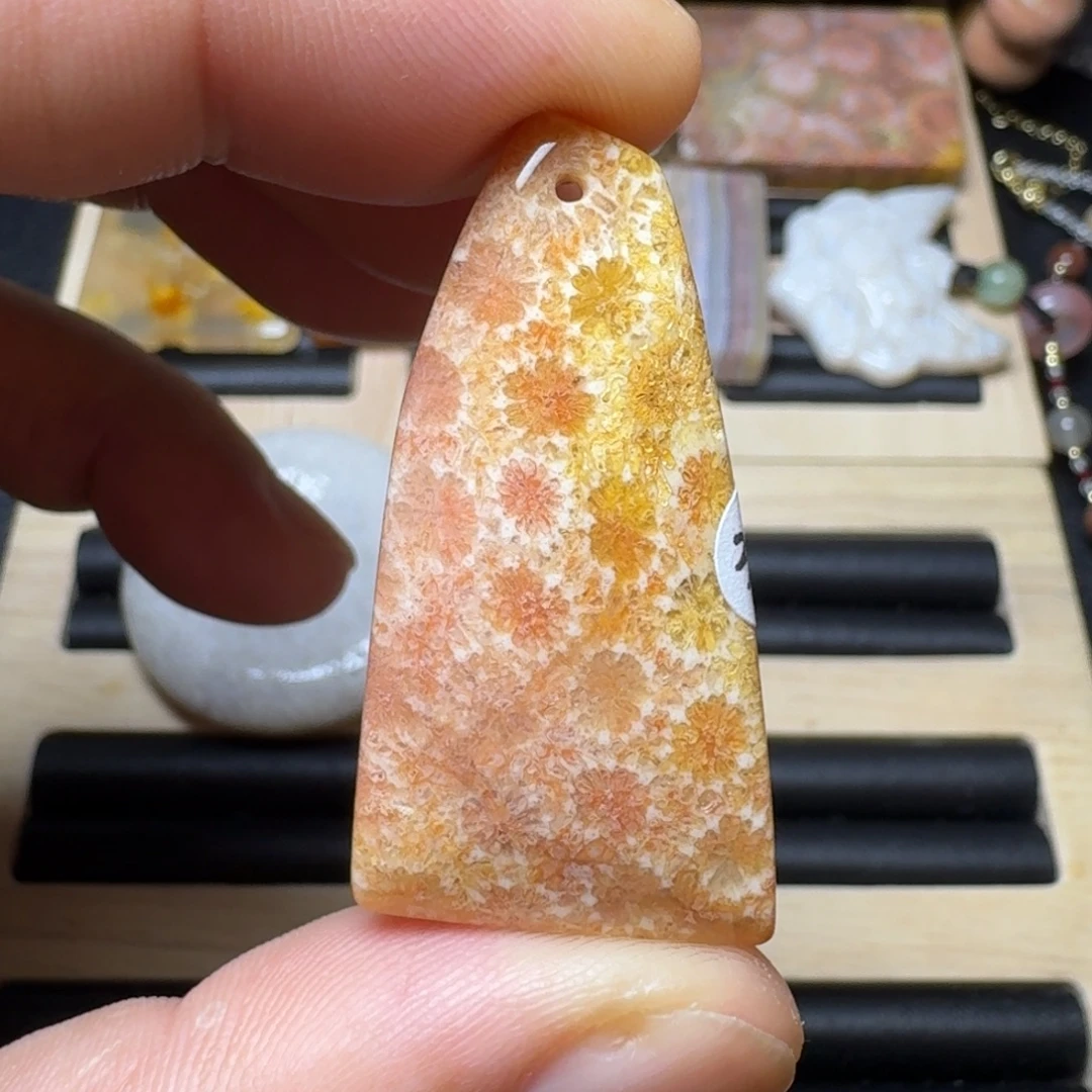硅化玉未镶嵌纯天然色有机玉石保真色