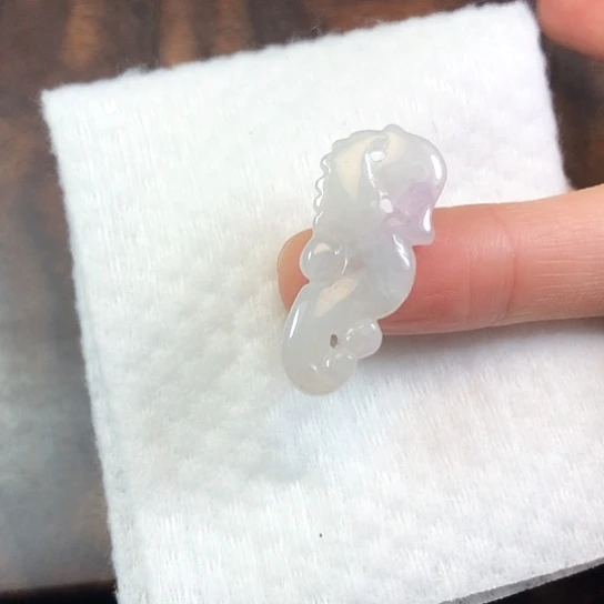 翡翠未镶嵌颈饰缅甸A货，每天下午1点半开播