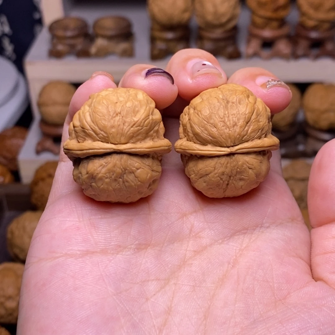 文玩核桃把件Z肌肉蟾53………………