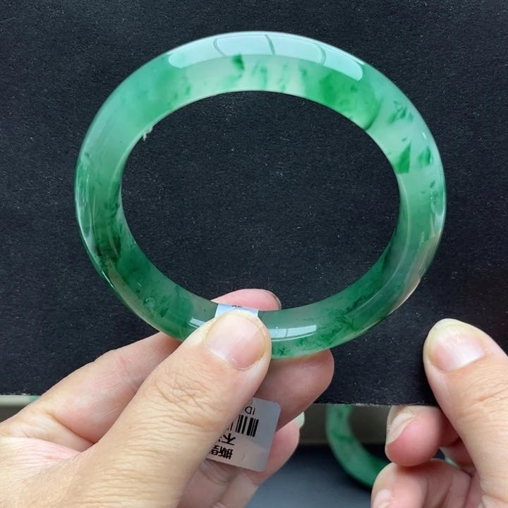 石英岩玉未镶嵌手镯60/61