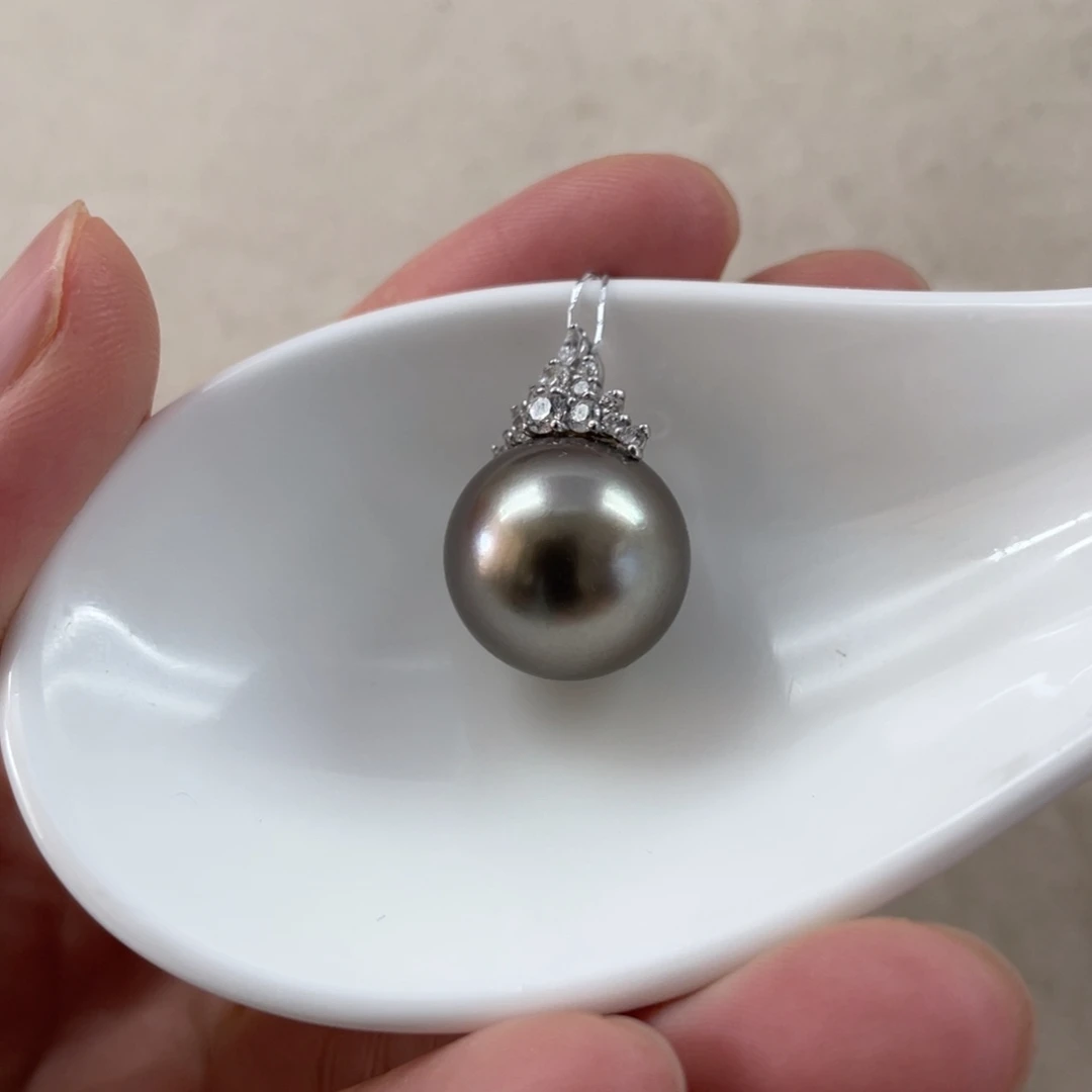 18K金镶嵌颈饰海水珍珠14.3mm