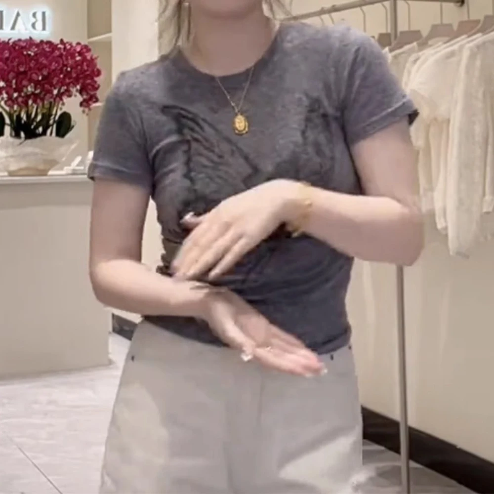 灰色蝴蝶印花正肩短袖T恤女2025新款爆款夏季短款修身显瘦上衣