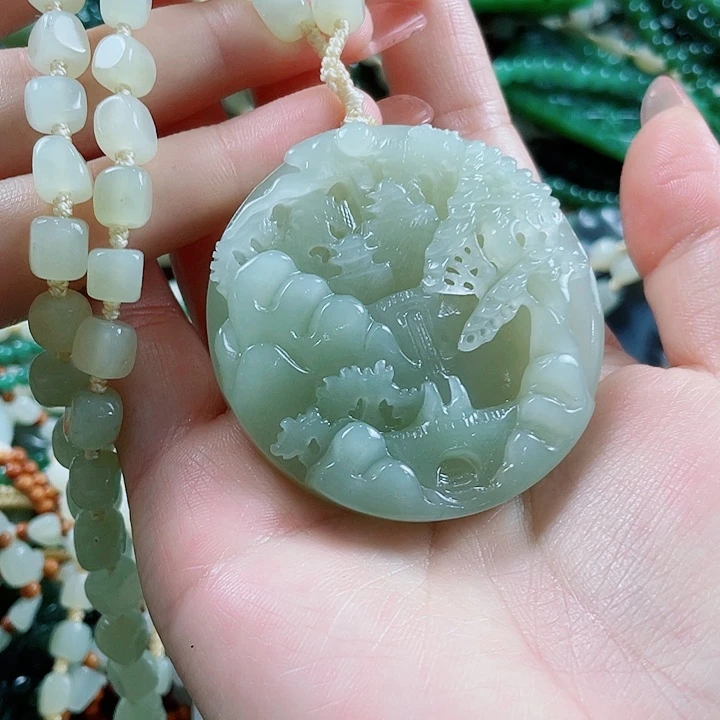 颈饰未镶嵌和田玉
