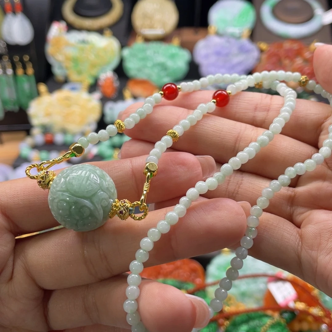 g***倩翡翠未镶嵌颈饰代编织