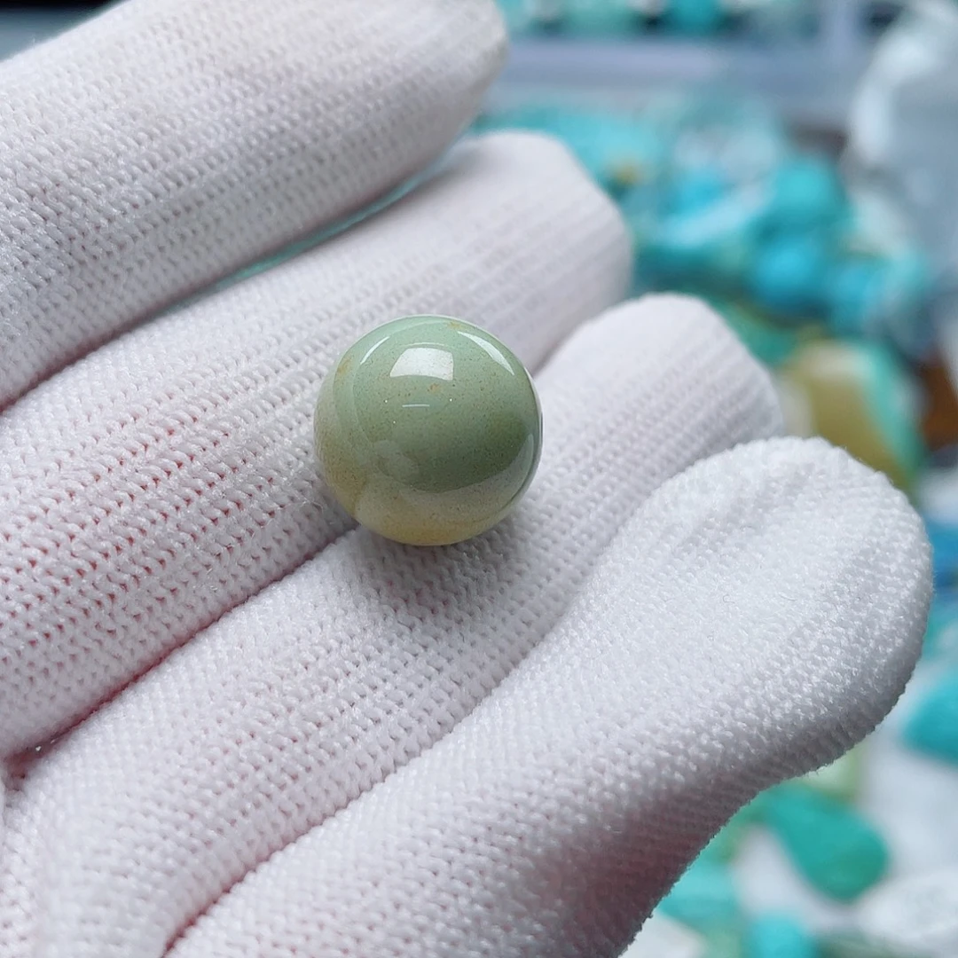 王***妈绿松石未镶嵌珠宝奇石