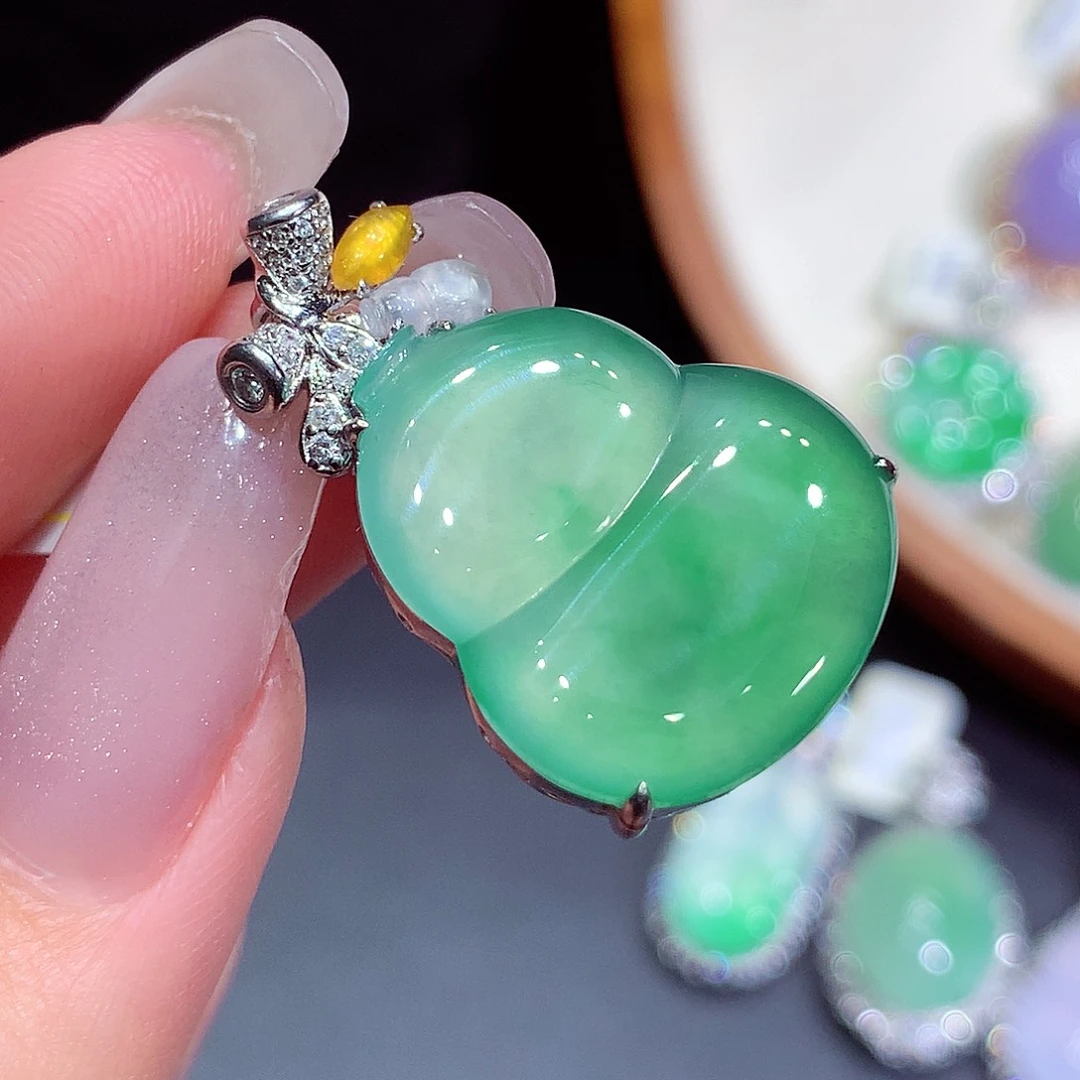 翡翠18K金镶嵌吊坠(不含链)