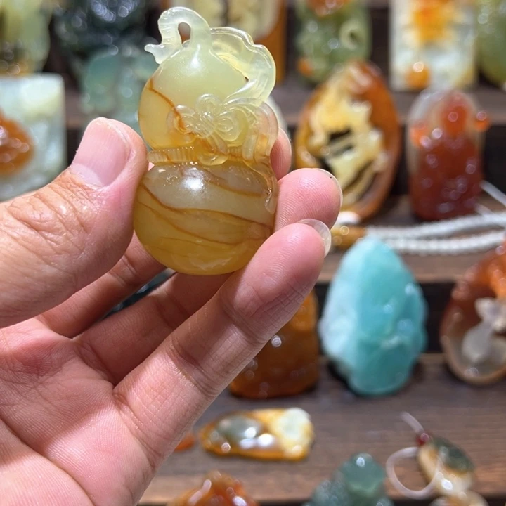 蛇纹石玉未镶嵌吊坠(不含链)