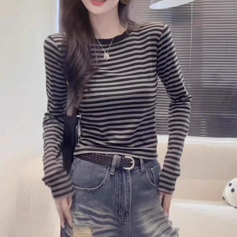 大码慵懒风条纹长袖T恤女2025早秋季新款胖MM显瘦内搭打底衫上衣