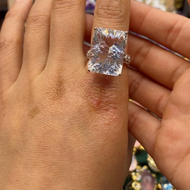 水晶戒指银S925镶嵌天然水晶戒指