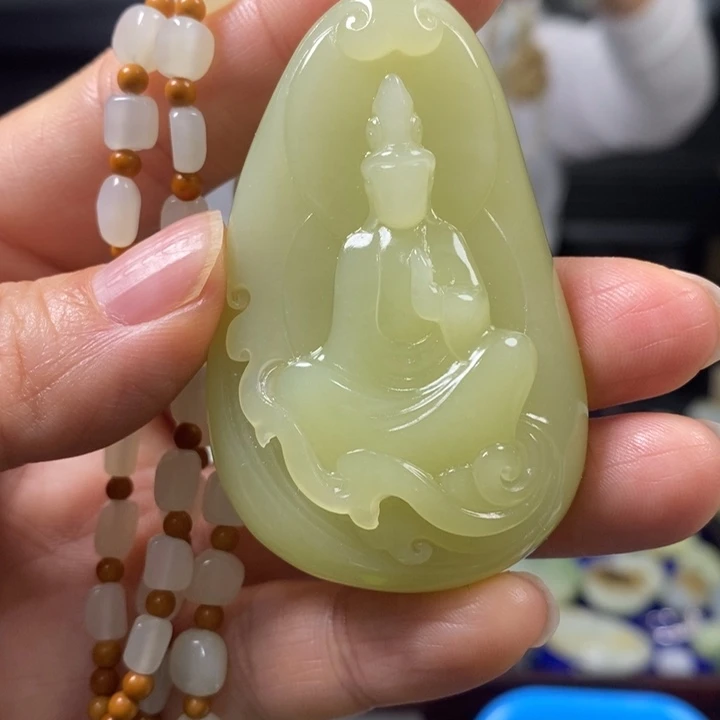 和田玉挂件未镶嵌楚**秋