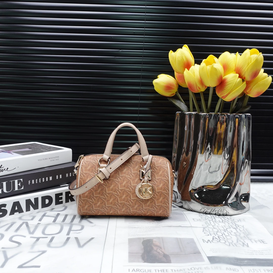 95新 MICHAEL KORS/迈克高仕 单肩包/T10284423