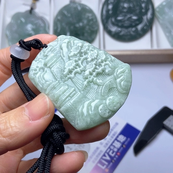 翡翠未镶嵌挂件翡翠