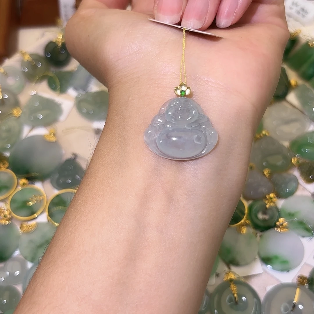 翡翠18K金镶嵌颈饰佛公