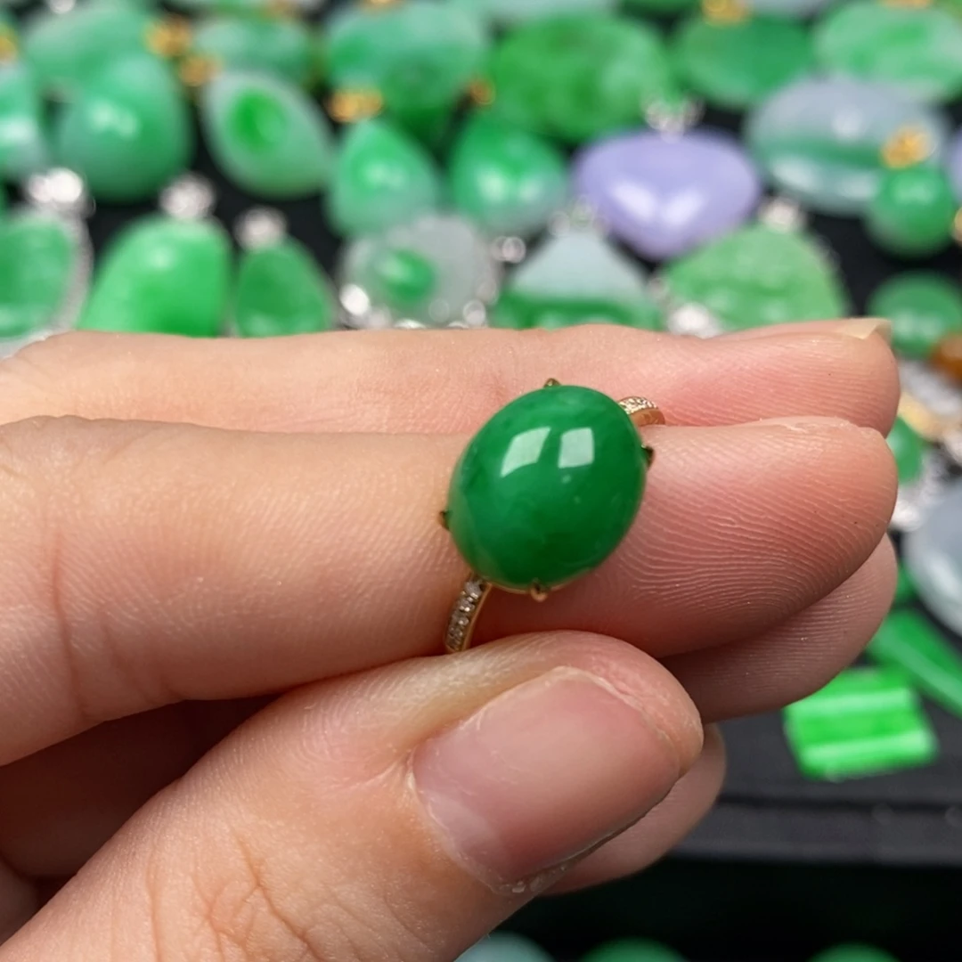 焮***翡翠18K金镶嵌戒指翡翠