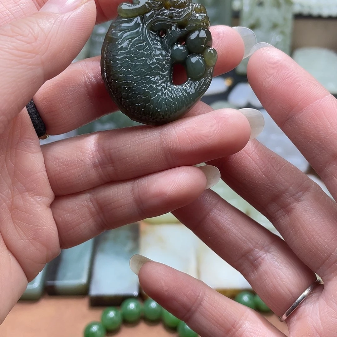 和田玉未镶嵌吊坠(不含链)