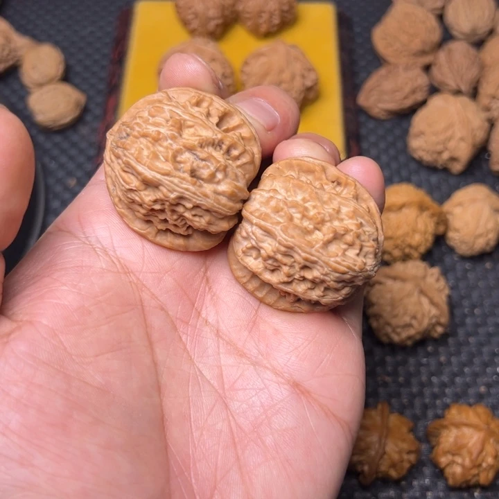 吊坠文玩核桃白狮子