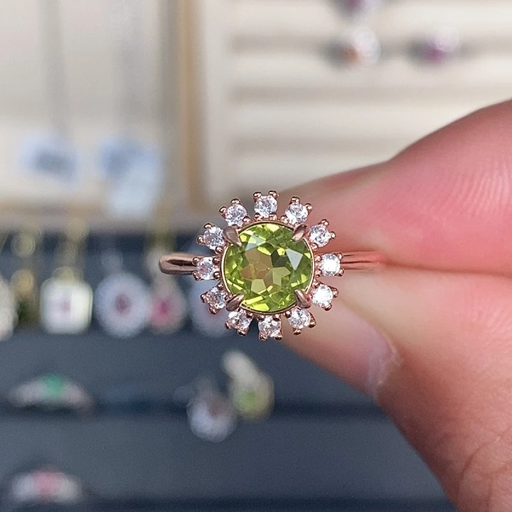 橄榄石戒指银S925镶嵌