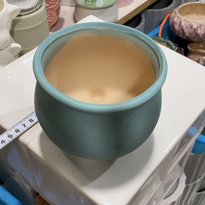 摆件陶盆有孔 瑕疵介意勿拍