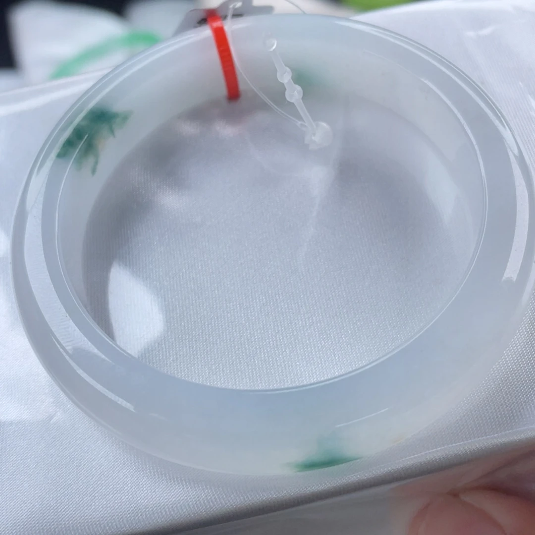 翡翠手镯未镶嵌53-54圈