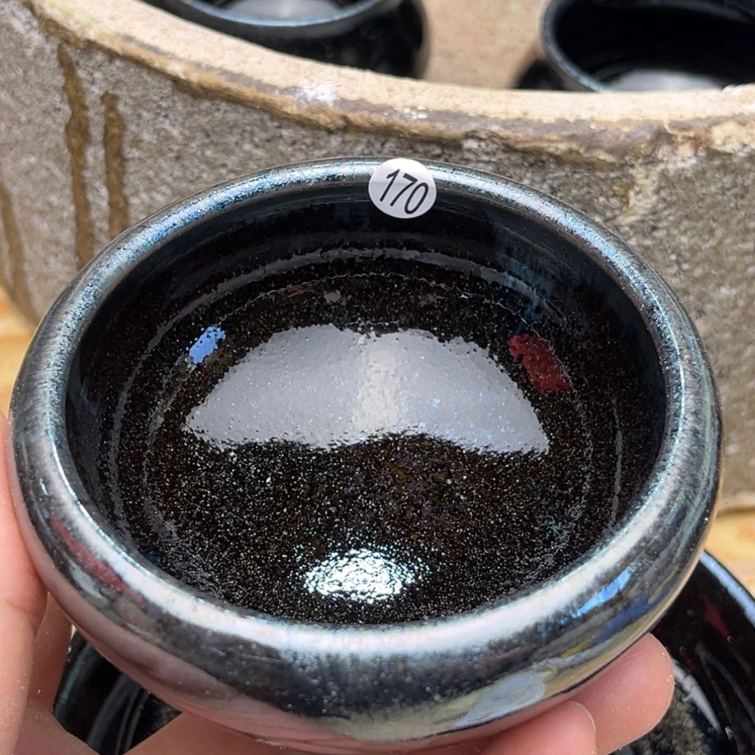 茶盏义兴龙窑坚持真柴烧