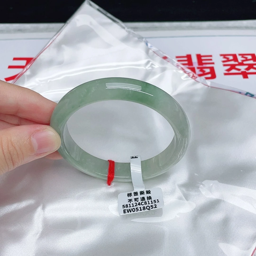 翡翠手镯未镶嵌正57.8