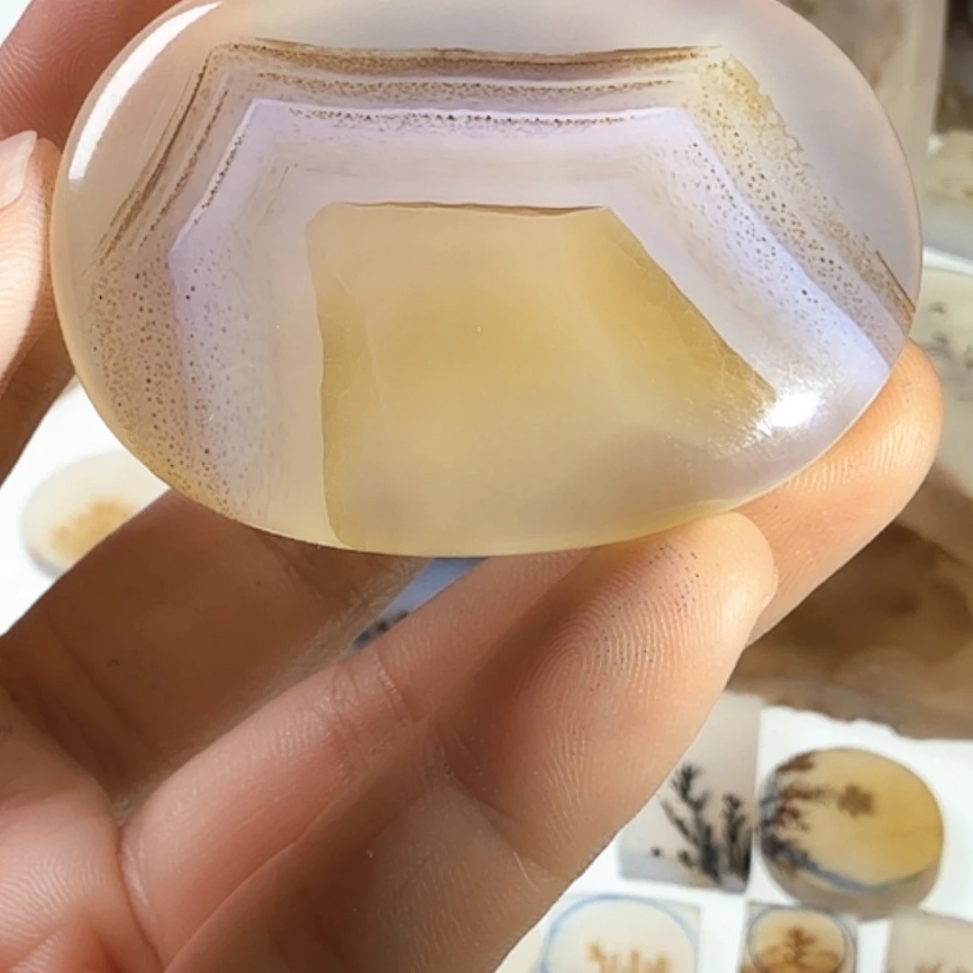 玛瑙/玉髓未镶嵌珠宝半成品