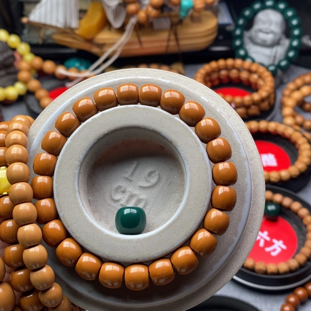 旺***仔猴头核桃吊坠直切