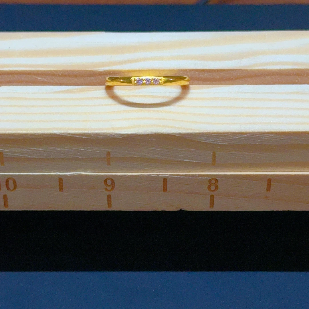 宝裕华黄金足金999 古法实心莫桑镜面点钻戒指