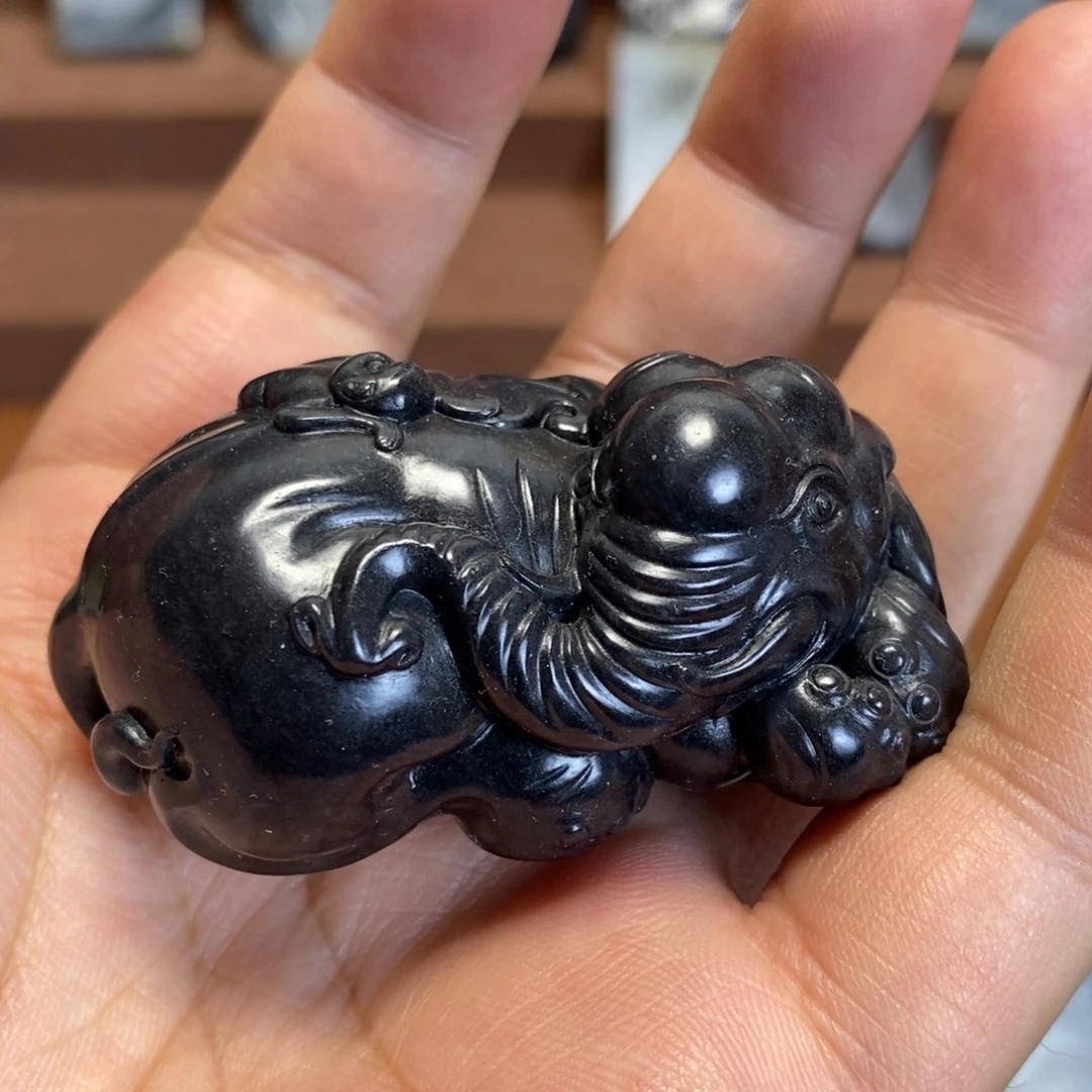 和田玉未镶嵌把件新疆和田玉青花聚墨墨玉大象手把件