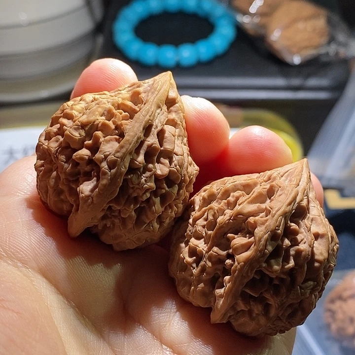 【闪购商品】吊坠文玩核桃笨***鸟野生坐佛