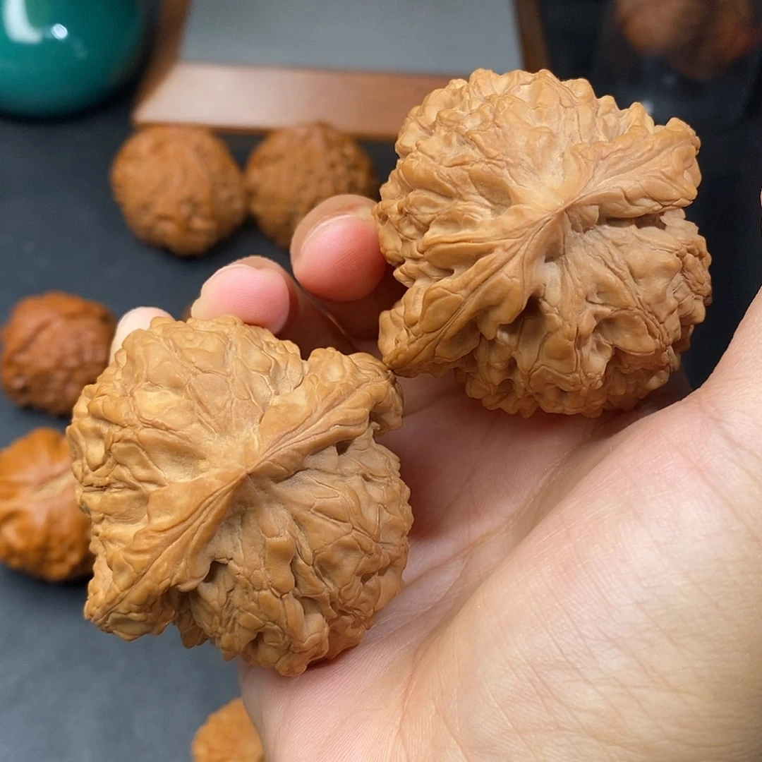 文玩核桃把件龙鼎全品53