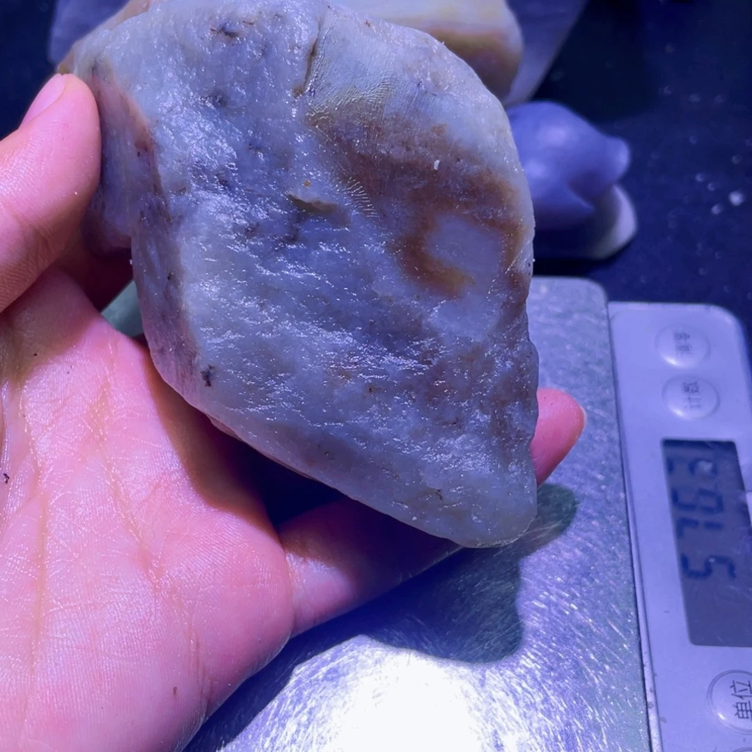 和田玉未镶嵌珠宝半成品