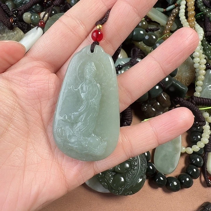 和田玉颈饰未镶嵌